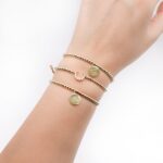 Pulsera Sole esferas hilo medalla "Mereces lo que sueñas" - Imagen 2