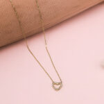 Collar Corazón Calado Puntos Luz